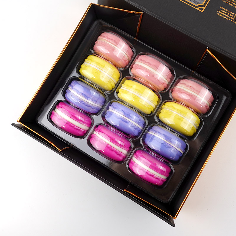 12 macarons magnet gift box