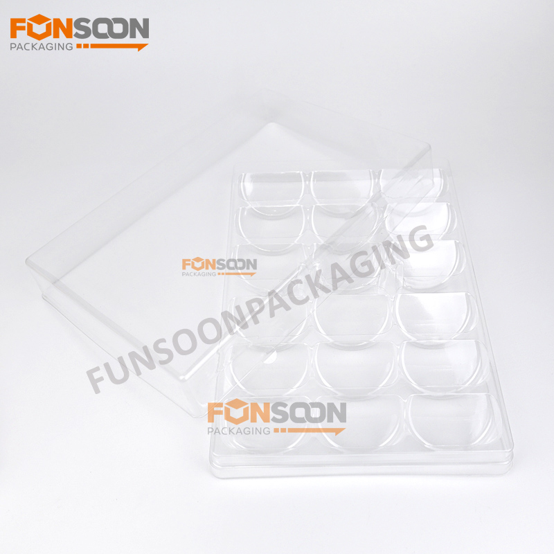 18 holes plastic macaron display box