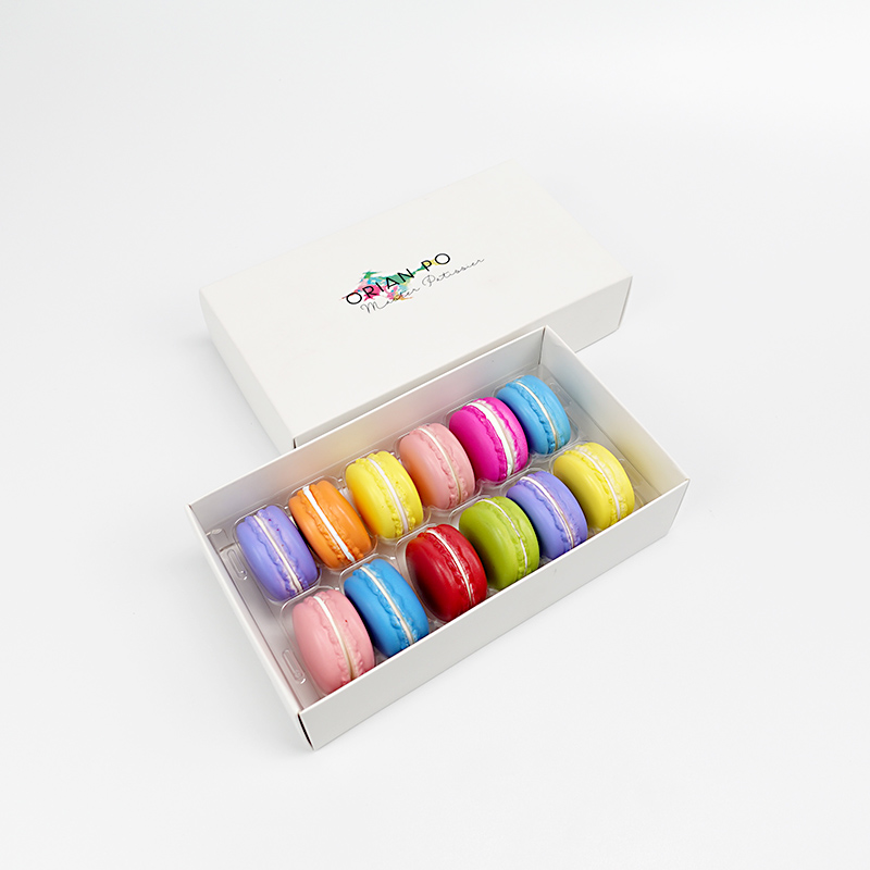 12 macarons paper gift box with insert tray