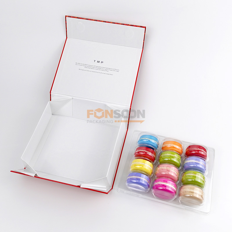 12 macarons Cardboard magnet gift box
